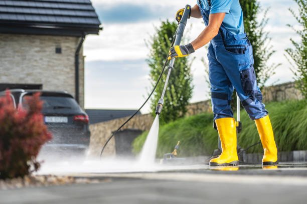 Why Choose Our Certified Pressure Washing Experts for Your Project Needs in Lillian, AL?